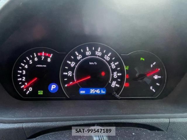 Toyota VOXY 2021-10 7061130-9