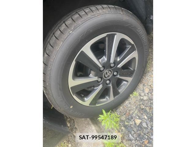 Toyota VOXY 2021-10 7061130-16
