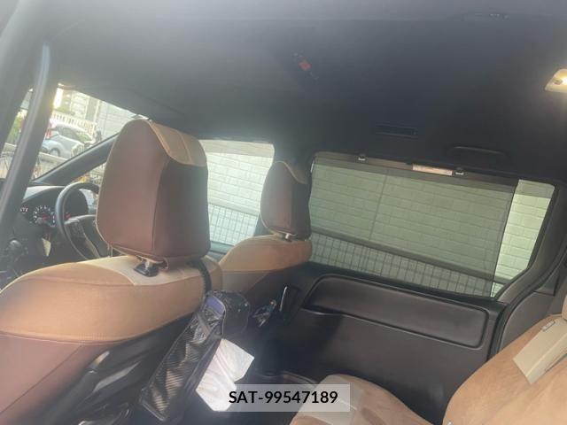 Toyota VOXY 2021-10 7061130-21