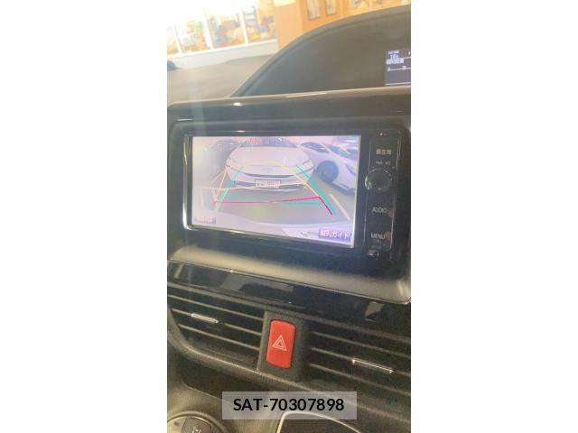 Toyota VOXY 2015-10 7198724-20