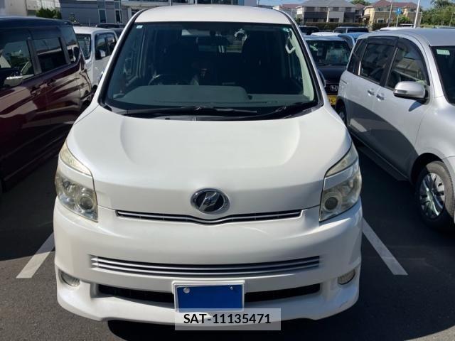 Toyota VOXY 2009-02 7226352-0