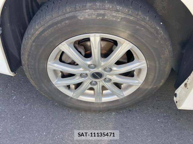 Toyota VOXY 2009-02 7226352-9