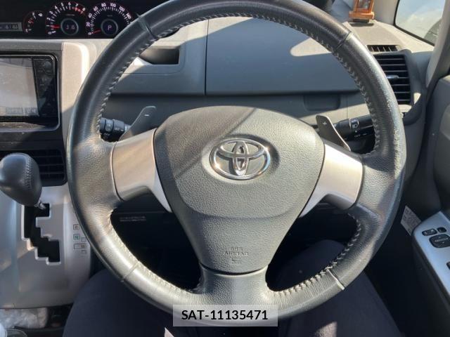 Toyota VOXY 2009-02 7226352-14