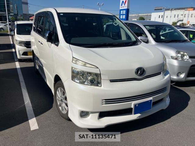 Toyota VOXY 2009-02 7226352-1