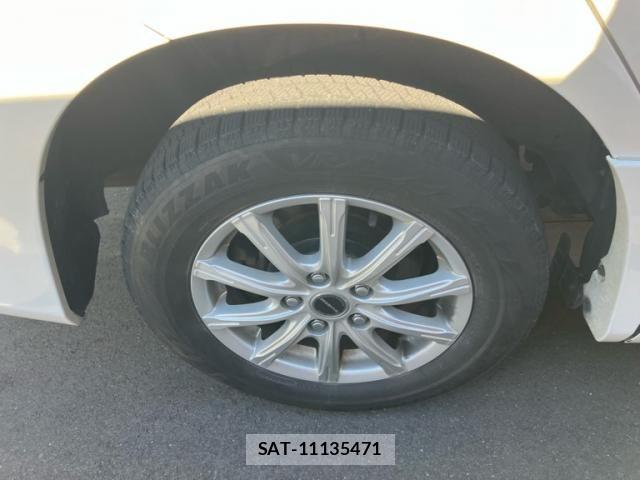 Toyota VOXY 2009-02 7226352-7