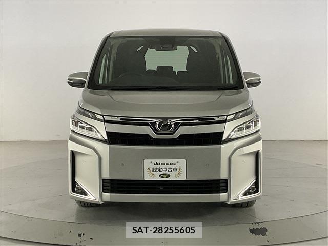 Toyota VOXY 2019-05 7226371-1