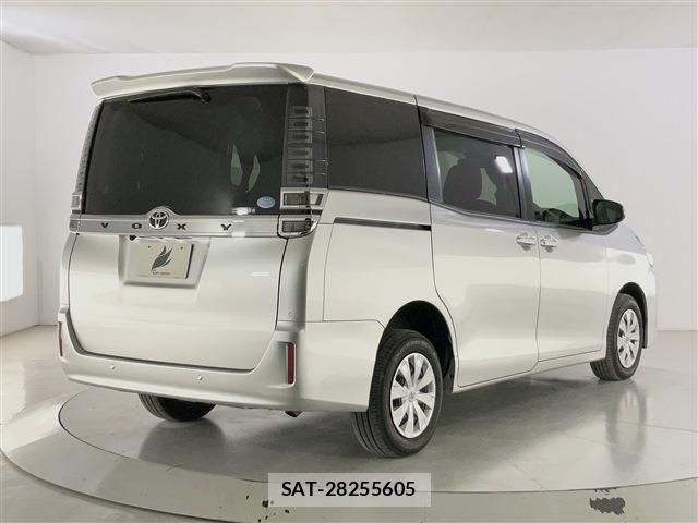 Toyota VOXY 2019-05 7226371-5