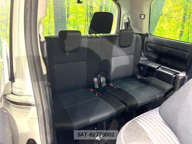 Toyota VOXY 2014-08 7226358-10