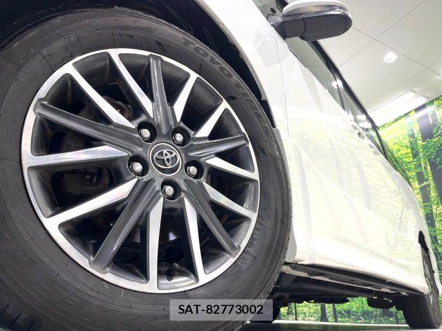 Toyota VOXY 2014-08 7226358-13