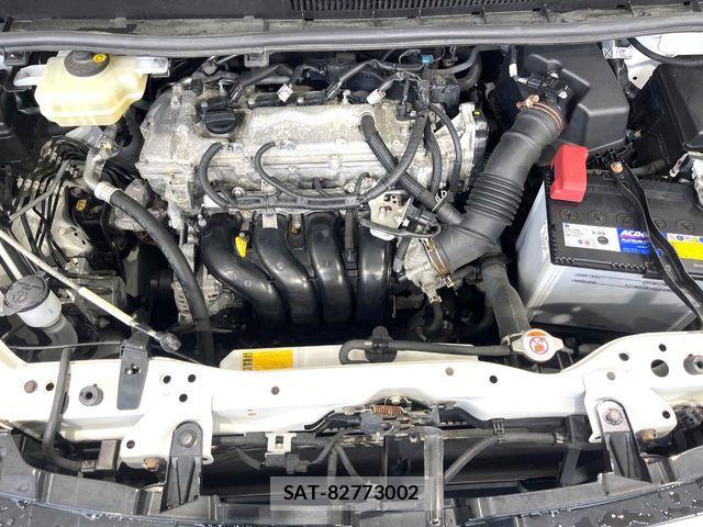Toyota VOXY 2014-08 7226358-19