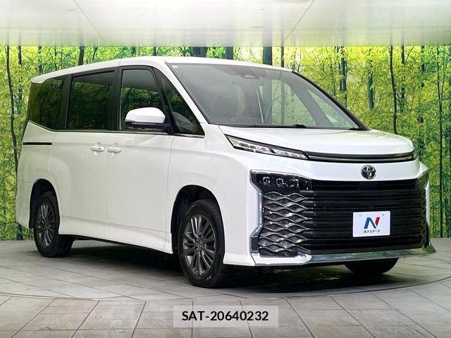 Toyota VOXY 2024-04 7226376-15