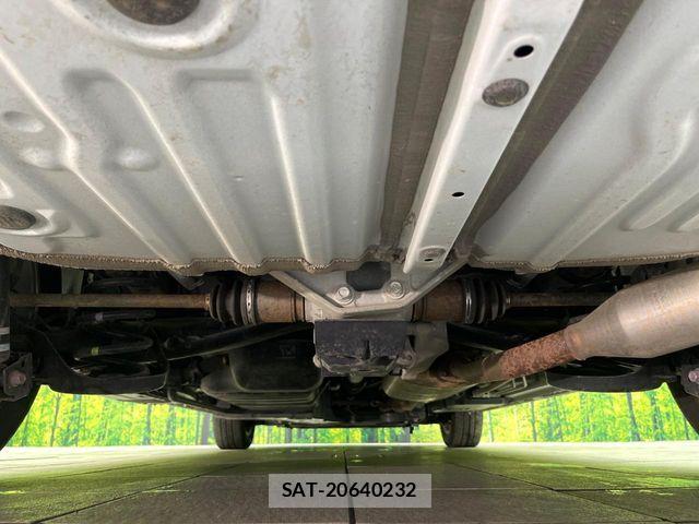 Toyota VOXY 2024-04 7226376-18