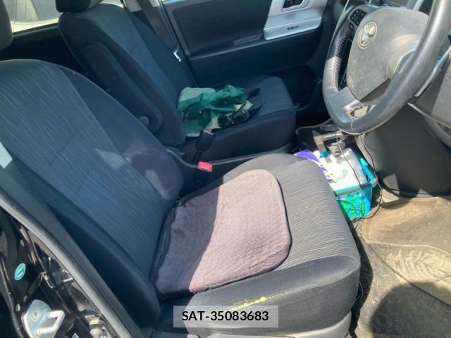Toyota VOXY 2011-09 7226354-8