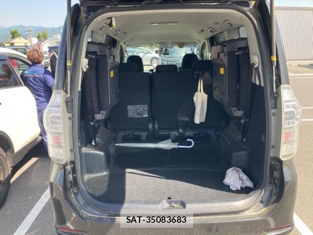 Toyota VOXY 2011-09 7226354-4