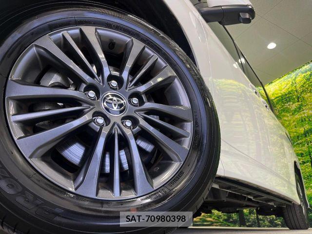 Toyota VOXY 2024-04 7226377-13