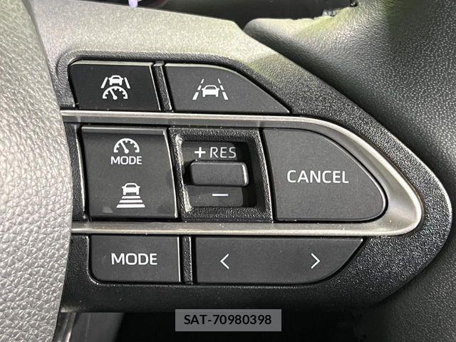 Toyota VOXY 2024-04 7226377-6