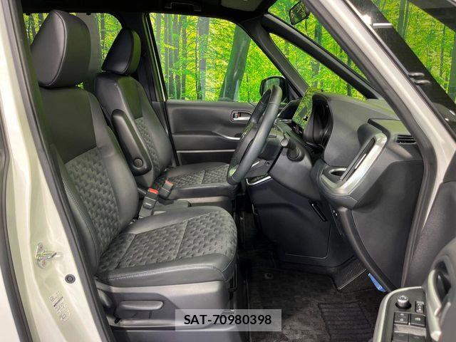 Toyota VOXY 2024-04 7226377-7