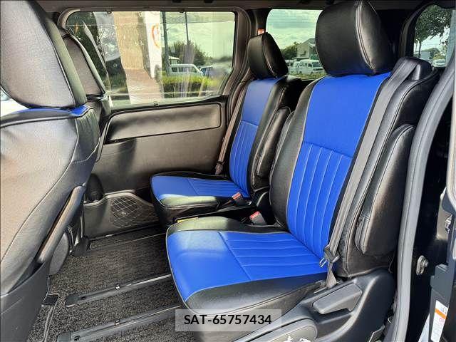 Toyota VOXY 2019-09 7226375-9