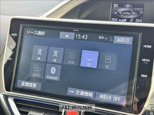 Toyota VOXY 2019-09 7226375-2
