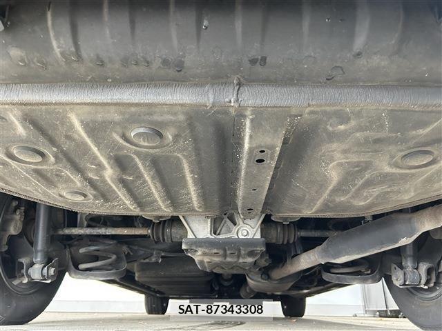Toyota VOXY 2021-12 7226372-9