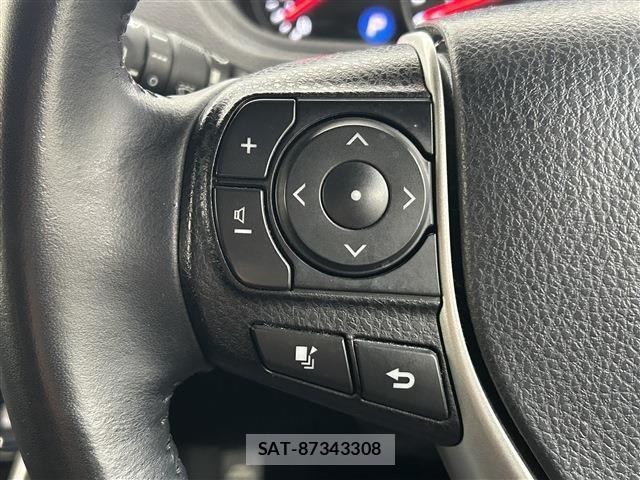 Toyota VOXY 2021-12 7226372-14