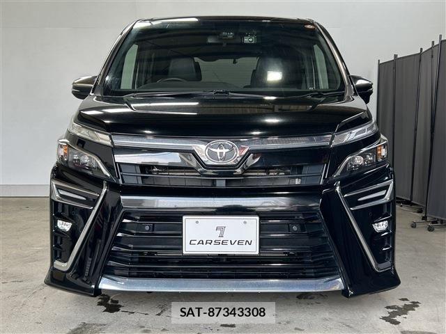 Toyota VOXY 2021-12 7226372-1