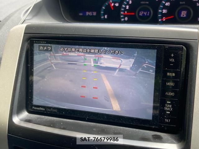 Toyota VOXY 2013-06 7226360-25