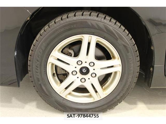 Toyota VOXY 2017-09 7226368-24