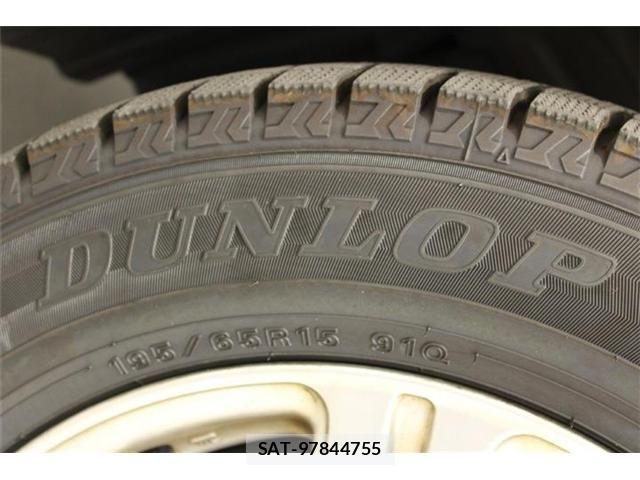 Toyota VOXY 2017-09 7226368-25
