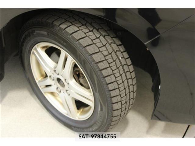 Toyota VOXY 2017-09 7226368-26