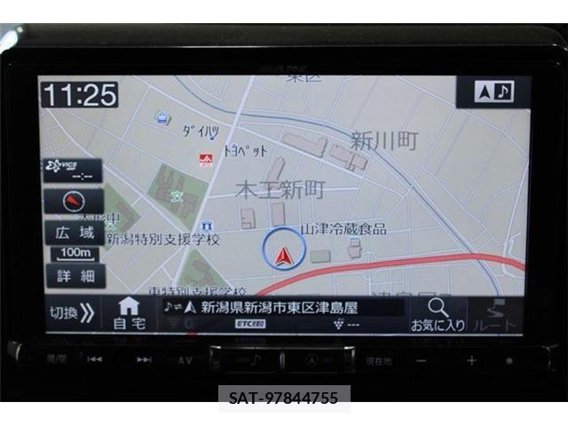 Toyota VOXY 2017-09 7226368-2
