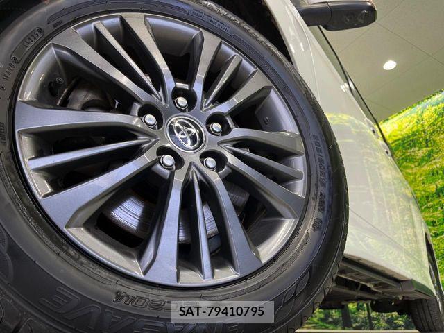 Toyota VOXY 2024-04 7226379-13