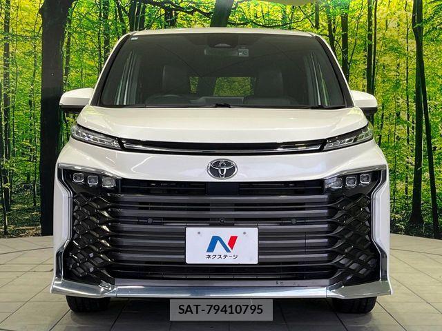 Toyota VOXY 2024-04 7226379-14