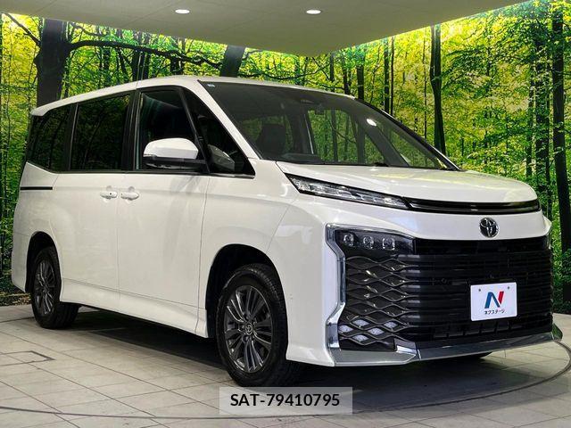 Toyota VOXY 2024-04 7226379-16