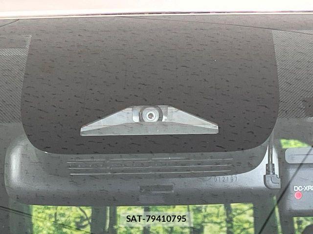 Toyota VOXY 2024-04 7226379-6