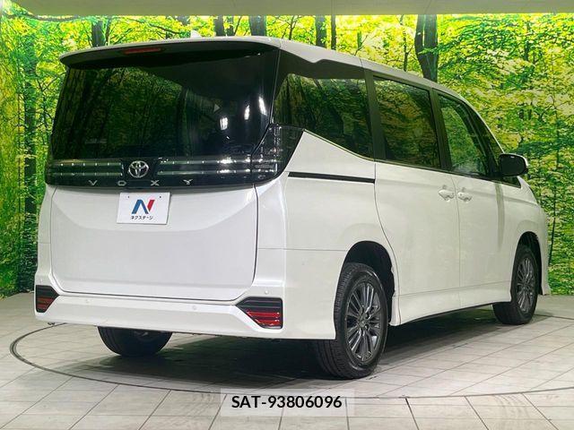 Toyota VOXY 2024-04 7215917-17