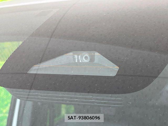 Toyota VOXY 2024-04 7215917-2