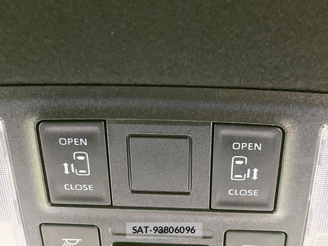 Toyota VOXY 2024-04 7215917-5