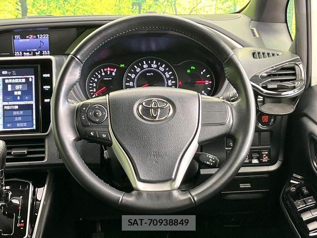 Toyota VOXY 2020-10 7226373-10