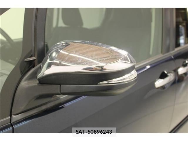 Toyota VOXY 2015-09 7226364-19