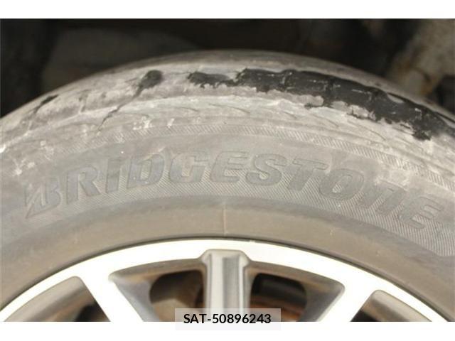 Toyota VOXY 2015-09 7226364-25