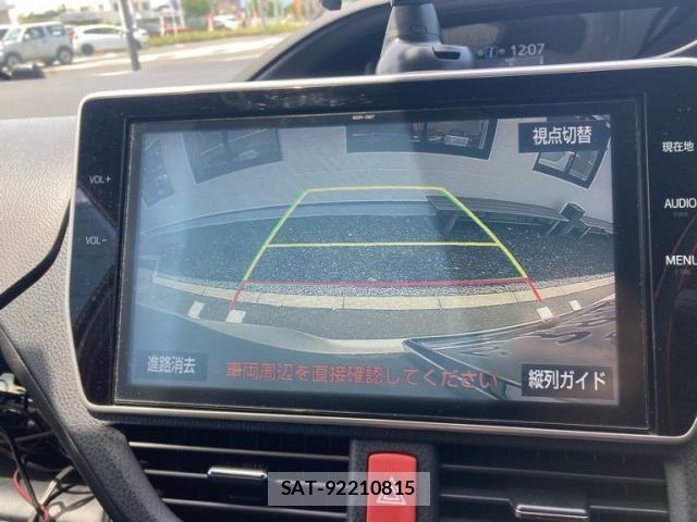 Toyota VOXY 2017-08 7226365-22