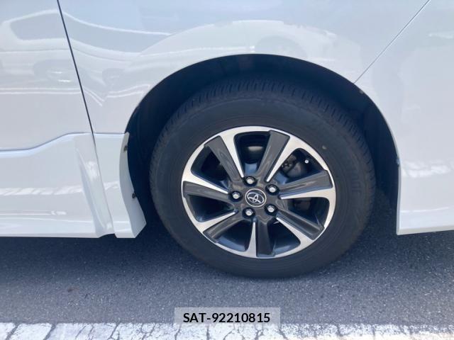 Toyota VOXY 2017-08 7226365-4