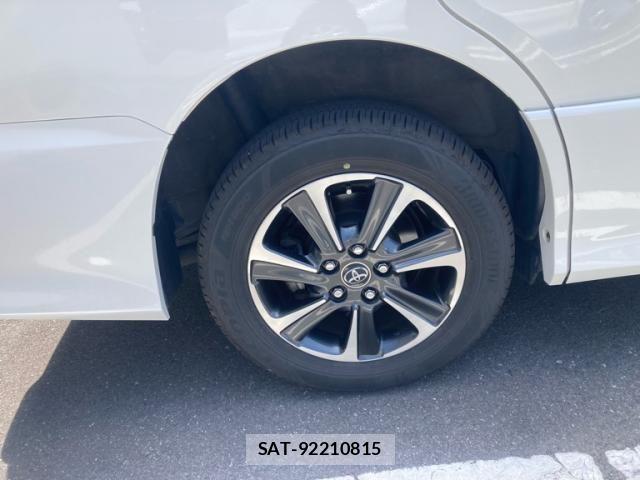 Toyota VOXY 2017-08 7226365-5
