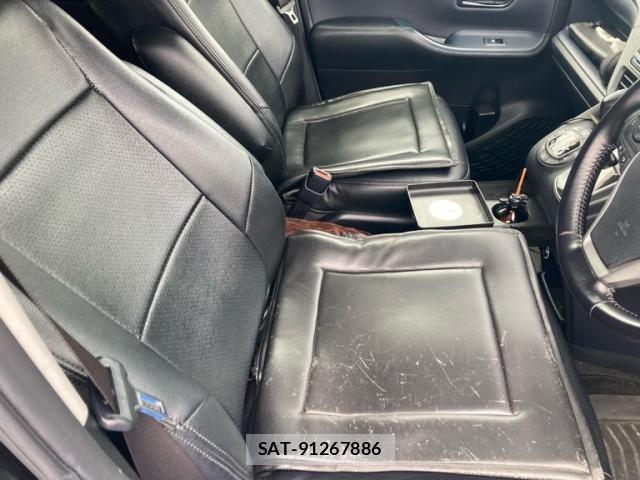 Toyota VOXY 2016-05 7226366-10