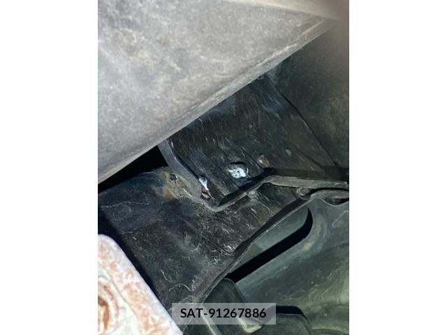 Toyota VOXY 2016-05 7226366-21