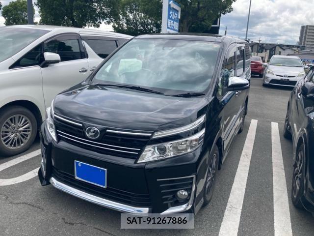 Toyota VOXY 2016-05 7226366-2