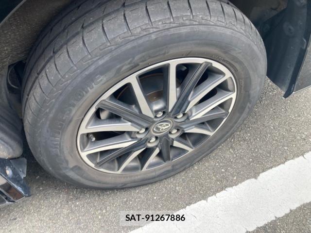 Toyota VOXY 2016-05 7226366-6