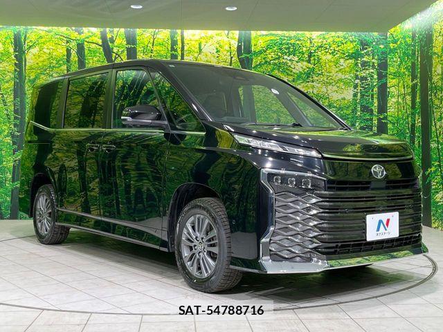 Toyota VOXY 2024-04 7226378-16