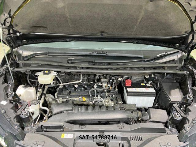 Toyota VOXY 2024-04 7226378-18